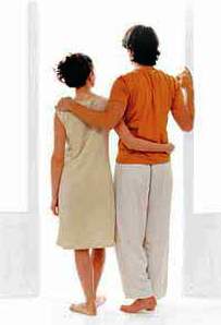 Pareja abrazados