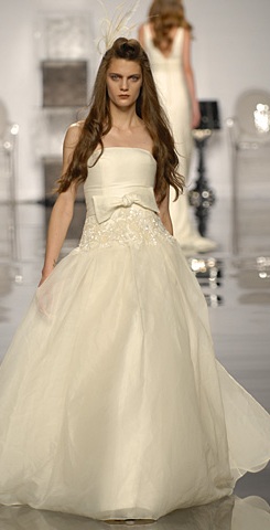 Vestido de Novia Jesus Peiro Vestido de Novia Jesus Peiro