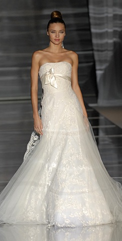 Vestido de Novia Pronovias - Elie Saab Vestido de Novia Pronovias - Elie Saab