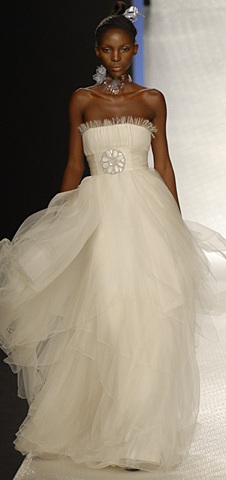 Vestido de Novia de Rosa Clará con cinturón