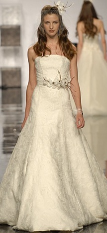 Vestido de Novia de Jesu Peiro con cinturón
