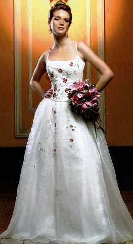 Vestido de Novia Bridal Collection Vestido de Novia Bridal Collection