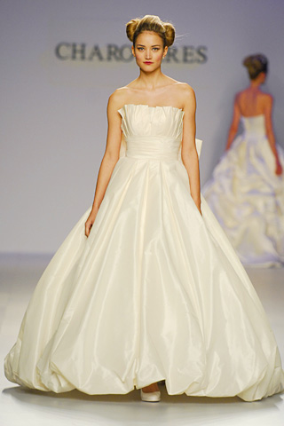 vestidos_de_novia_charo_peres_3.jpg