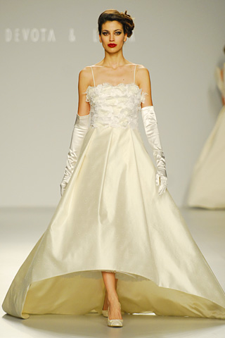vestidos_de_novia_devota__lomba_6.jpg