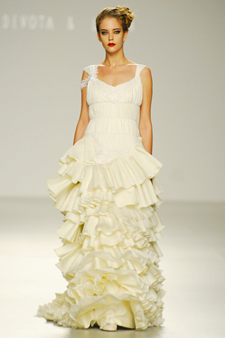 vestidos_de_novia_devota__lomba_7.jpg