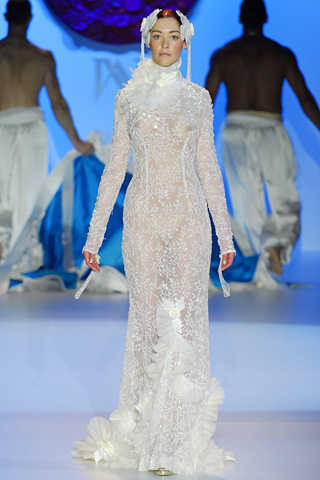vestidos_de_novia_2010_model_novias